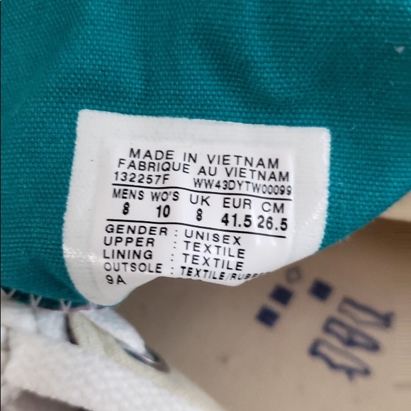 Converse - Picture 3 of 5